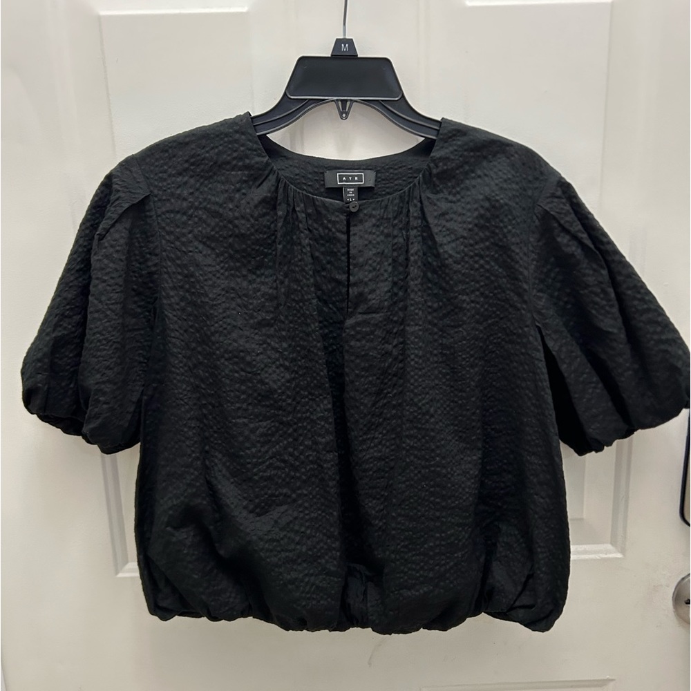 AYR Black Puff-Sleeve Textured Cropped Top - Picture 2 of 6